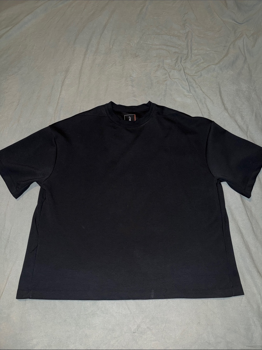 Nike 24.7 ImpossiblySoft
Men's Dri-FIT Short-Sleeve Shirt
